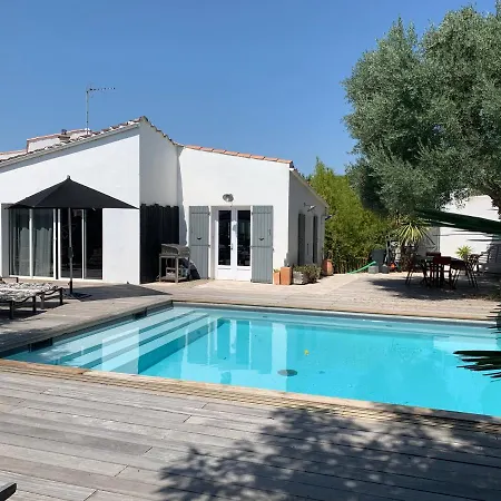 Holiday home La Passerelle Grande Maison Avec Piscine Chauffee Rivedoux-Plage