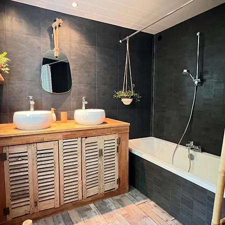 La Passerelle Grande Maison Avec Piscine Chauffee Feriehus Rivedoux-Plage